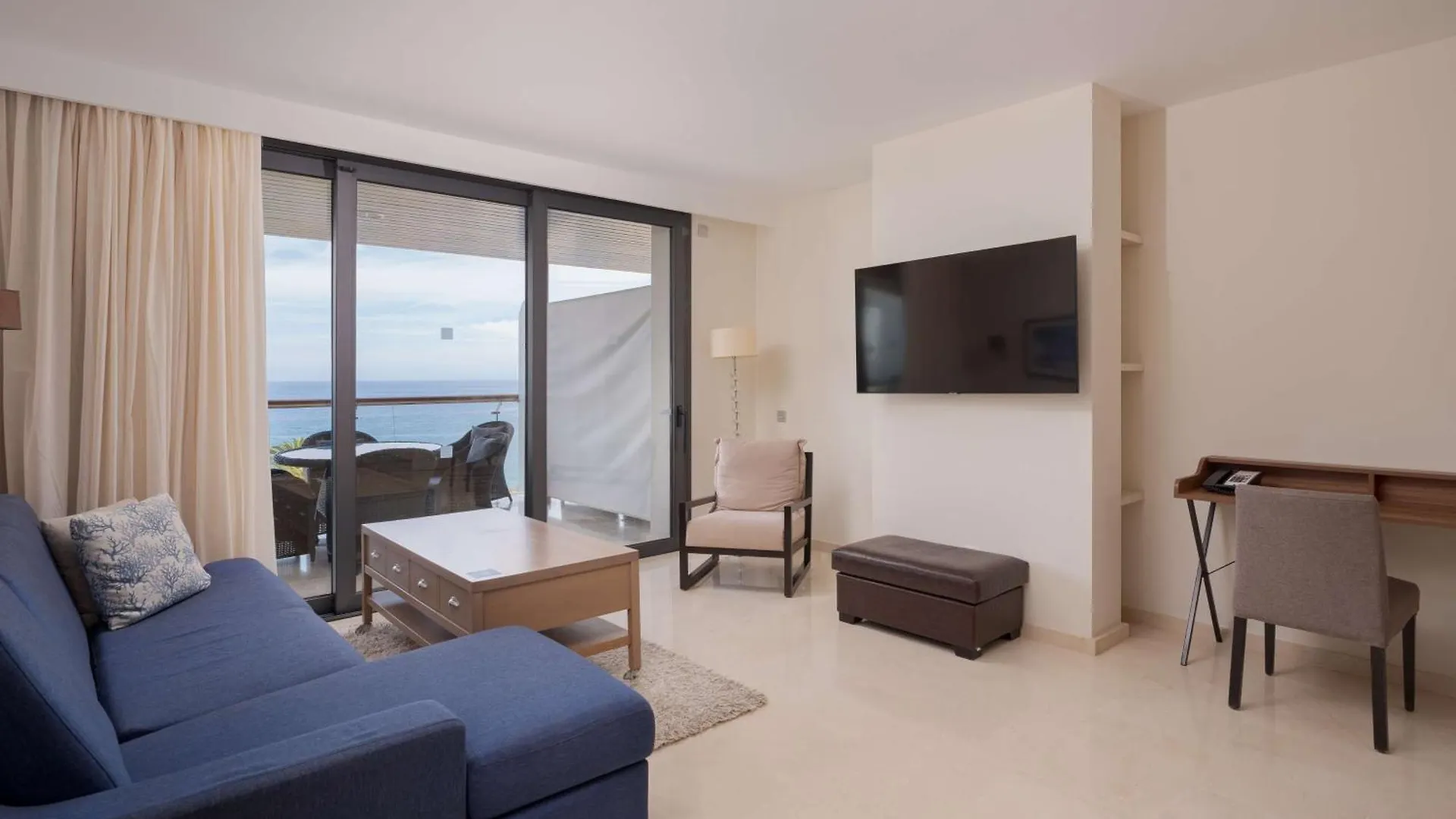 Hotel Radisson Blu Resort Gran Canaria La Playa de Arguineguín